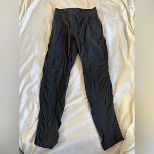Lululemon Street to Studio Pant II (Unlined) Size 4